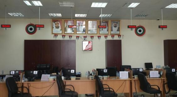 17 Inch Queue Management System Touch Screen Ticket Kiosk Queuing Ticket Machine With Sub Service Menu