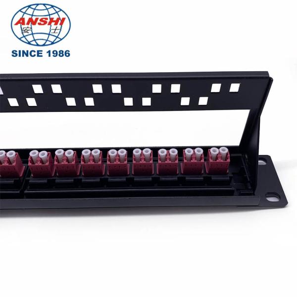 Rack Mount ODF Fiber Optic Patch Panel For Telecommunications
