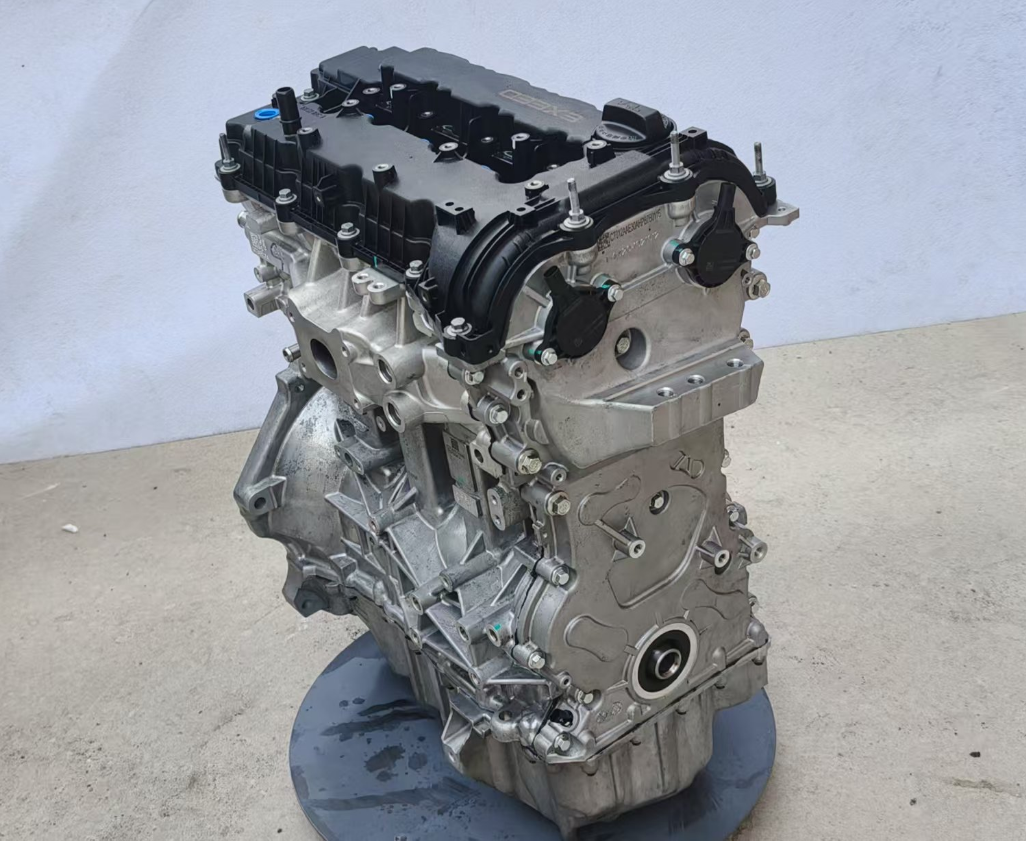 Chery SQRF4J20 Inline Four Cylinder Engine Assembly 2.0 Liter 254 Hp / 390 N·M