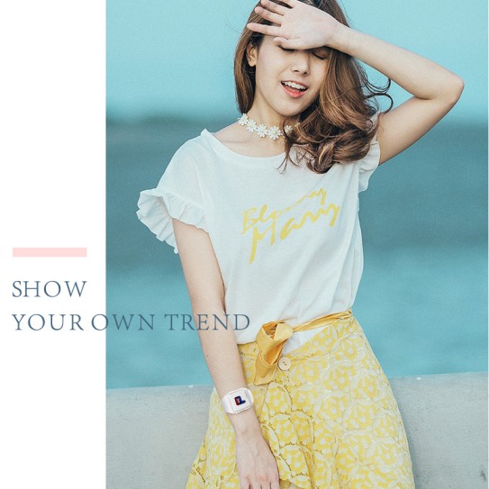 Promotional Gift LED Digital Watch Easy To Wear With Stainless Steel Case Back