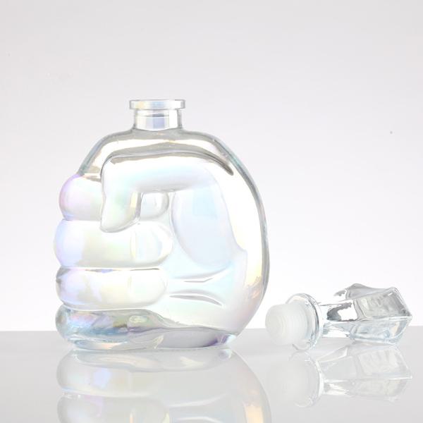 Custom Make Mini Size 50ml 100ml Round and Square Glass Liquor Bottle with Screw Cap