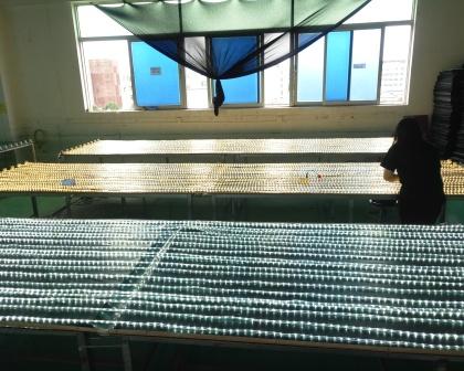 Factory direct supply Round ball cap RGBY LED string light christmas IP54 indoor / outdoor decoration 9-10 lm/led