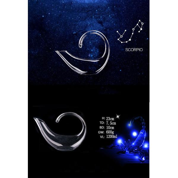 Цвета графинчика вина ликера скорпиона ремесло форменного стеклянного прозрачного ручной работы