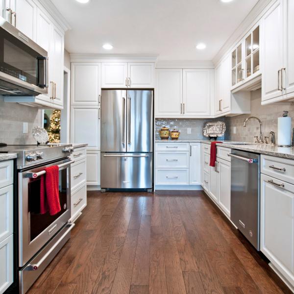 Modular PVC Kitchen Cabinets U Shape White Matt For Villa