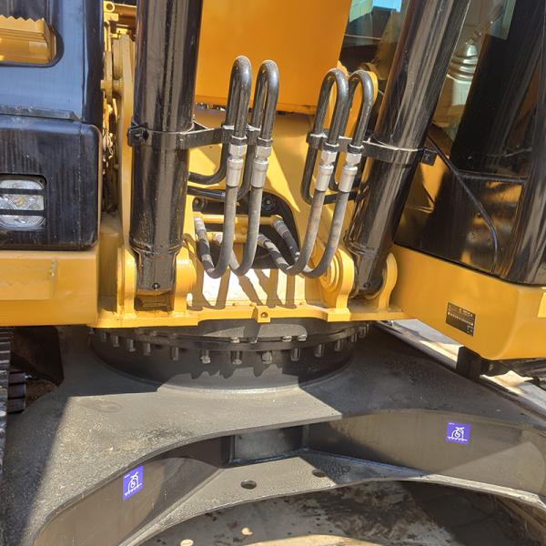 Original Color 20 Ton Used Caterpillar Cat Excavator 320d with Working Hours 4001-6000