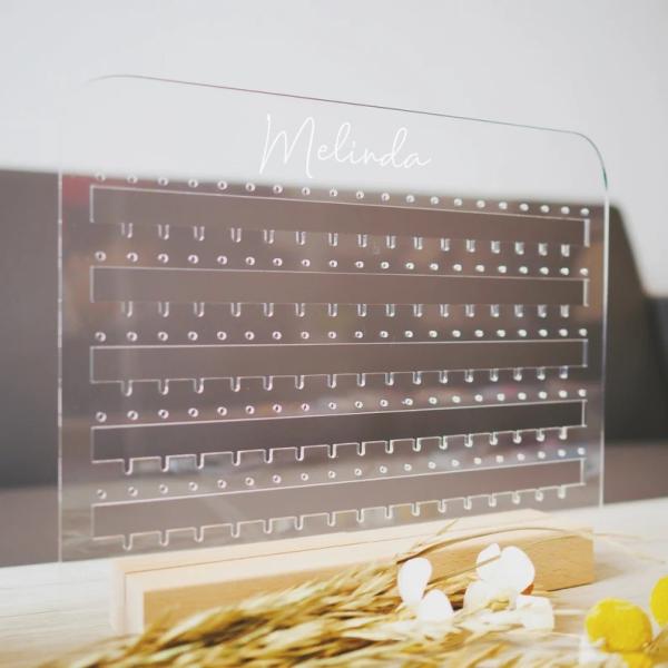 Muestra de joyas personalizadaJewelry Stand Decoración de habitaciones de niñas Contenedor de pendiente de joyas acrílicas Stand de joyas Organizador de pendientes