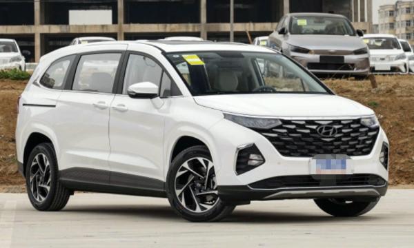 Hyundai custo 2021 380TGDi Luxury version Gasoline DLX 5 Door 7 seats MPV