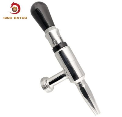Torneira da cerveja da cerveja de malte do nitrogênio com o punho preto padrão da torneira