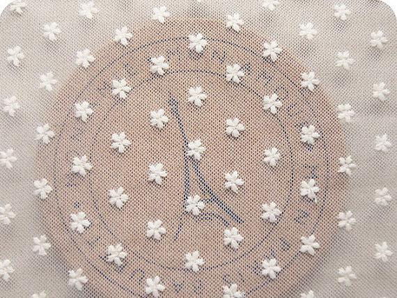 Белая флористическая ткань цвета слоновой кости шнурка сетки нейлона хлопка вышивки ширина 59 дюймов