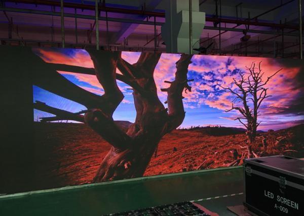 Commercial Advertising Indoor Led Display Screen 2.5mm Pixel Pitch High Resolution