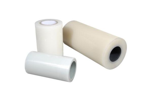 PE Heat Shrinkable Shrink Packaging Material Shrink Plastic Film For Beverage Bottles