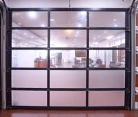 Modern Villa Exterior Porte sectionnelle en aluminium isolé Alliage d'aluminium élégant / Double vitrage pour n'importe quel espace