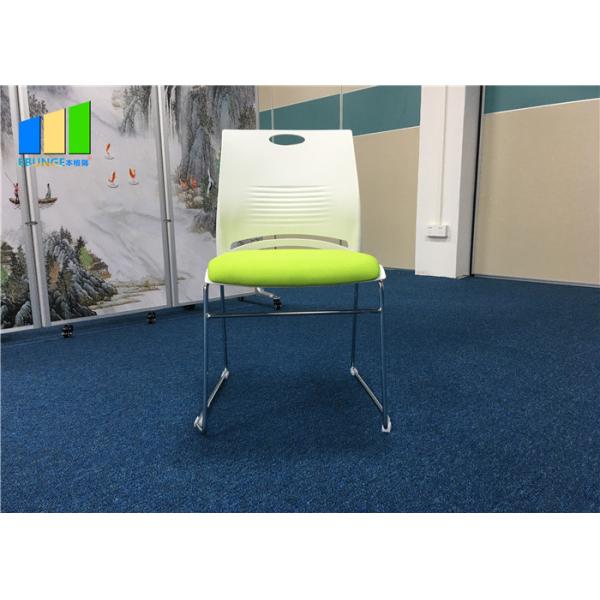 Les enfants de conception moderne de bureau de poste de travail de meubles de bureau étudient la chaise en plastique empilable de bureau de tissu