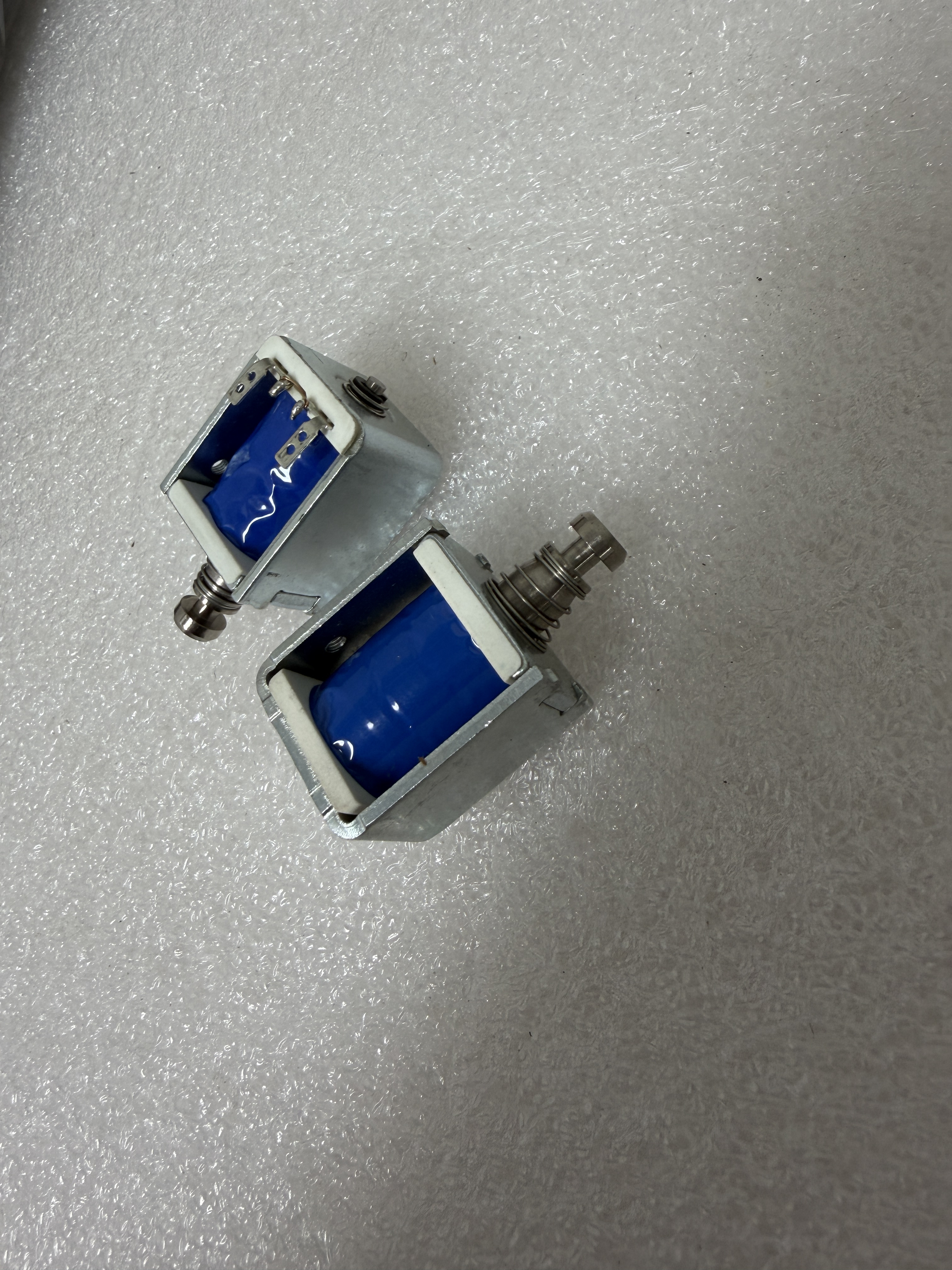 1750174854 ATM Machine Spare Parts New Original Wincor DN200 250 400 450 470 490 Solenoid 20*25.5*30 01750174854