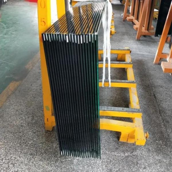 Professional Building Glass 4mm 5mm 6mm Silver Mirror Glass With U-Notch And Round Holes
