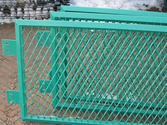 reflective fence,reflecting fencing,highway reflecting fence manufacturer