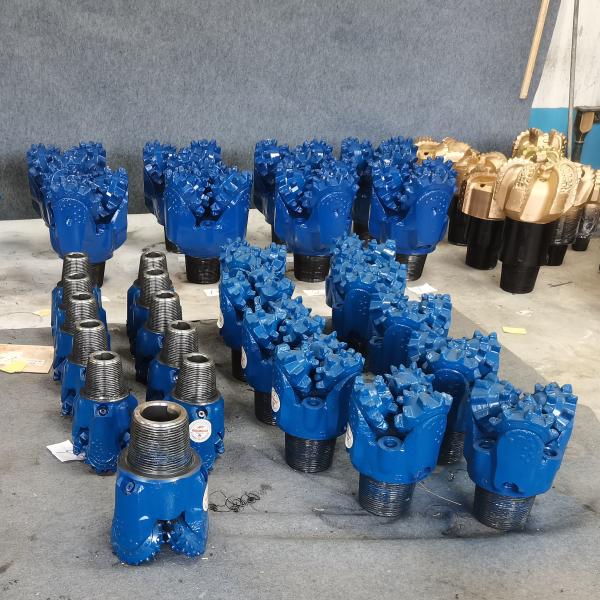 Resistência à compressão Forma de cone Forro de dente moído para perfuração de poços e mineração
