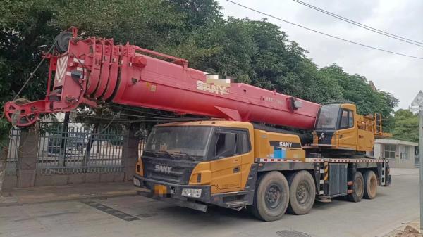 2018 Cranes de camions mobiles Sany avec une capacité de levage de 80 tonnes