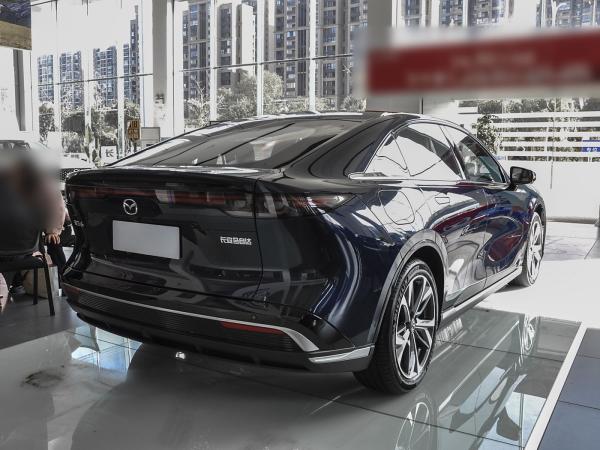 5-Door 5-Seater Compact SUV Popular Used Cars with 2.5L 188HP L4 Engine and 6-Speed Tiptronic Transmission