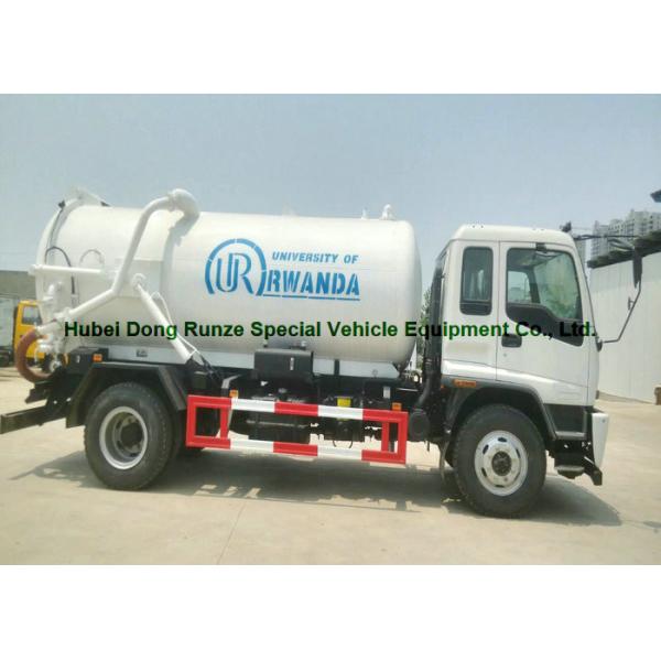 ISUZU Septic Vacuum Trucks / Sewer Suction Truck Euro 5 Engine 205HP