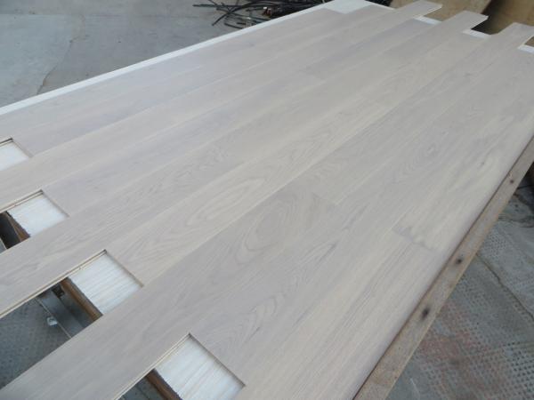 Premium Russian White Oak Engineered Wood Flooring, white stained, color E35