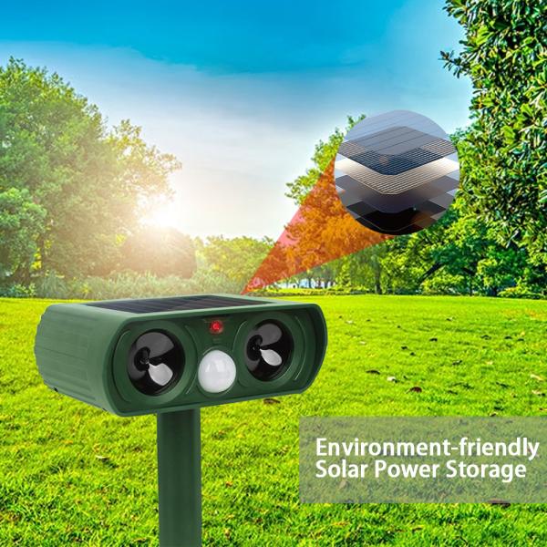 Outdoor Solar Powered Waterproof Animal Repeller Shocked Repeller for Animal Control