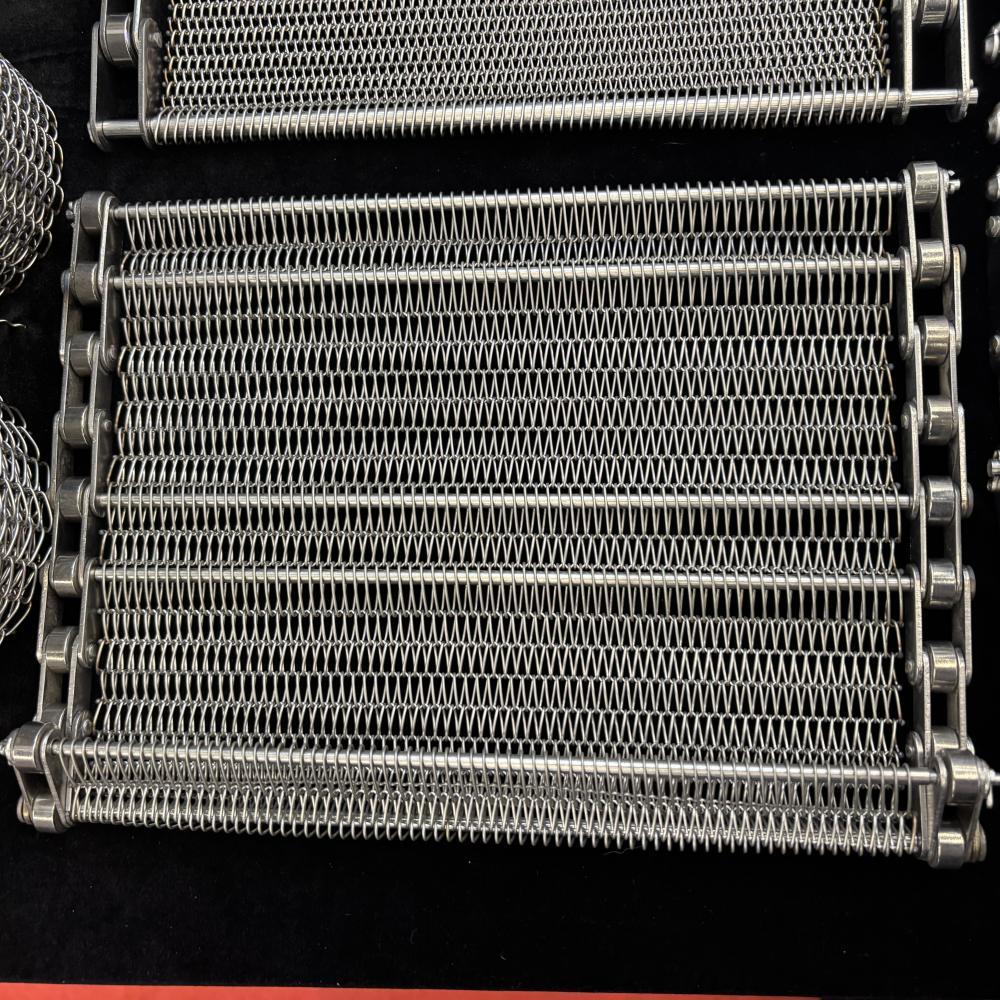 316 Stainless Steel Spiral Weave Wire Mesh Conveyor Belt for Meat Processing Line