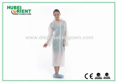 Poncho branco protetor da capa de chuva do uso descartável Suits/PE do polietileno para a visita da fábrica