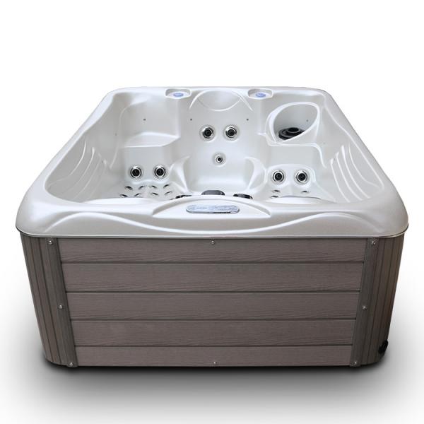 Small Size 3 People Freestanding Hot Tub Outdoor Whirlpool Spa Bathtub With LED
