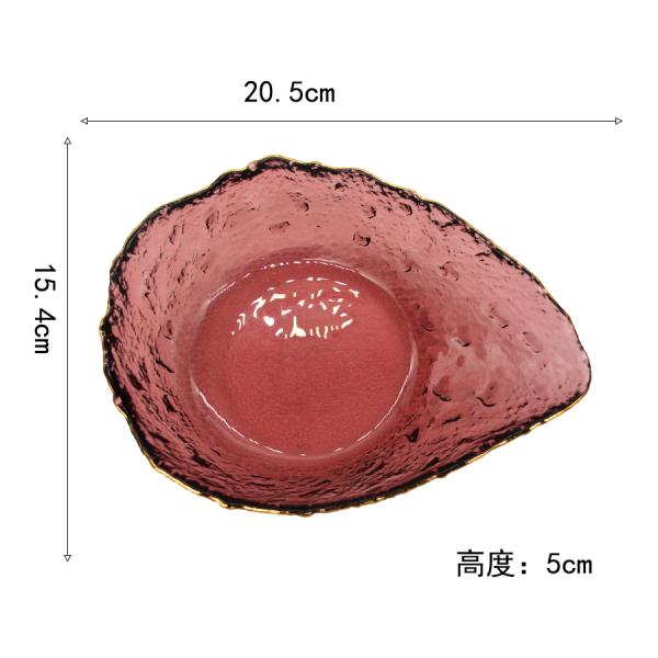 Солдат нерегулярной армии сформировал покрашенные творческие стеклянные плиты заряжателя