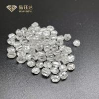 o homem branco crescido laboratório do DE dos diamantes de 0.8ct 1.0ct HPHT criou diamantes
