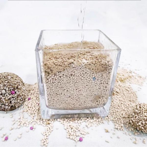 Professional Bentonite Cat Litter with Enhanced Absorption and Advanced Odor Management Formula