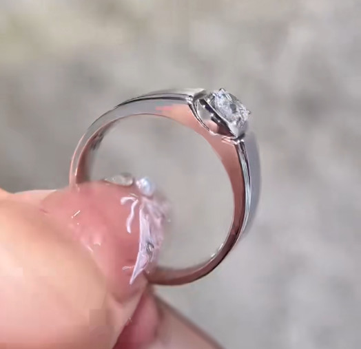 Ringe de diamants pour hommes, en laboratoire, Rings de diamants 18K, personnalisé.