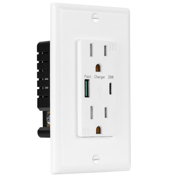 PD20W Fast Charging USB Wall Outlet 15A 100V - 240V Outlet With Type C