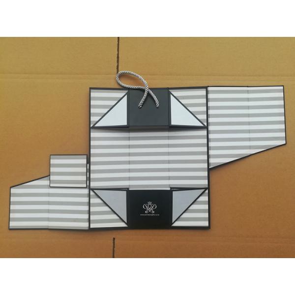Luxury Folding Cardboard Box With Magnetic Closure Packaging Wine Bottle Handmake
