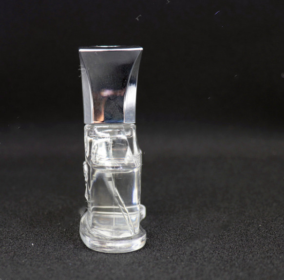 refillable бутылка 15ml брызг духов повторно использовала пластмассу крышки бутылок стекла черные голубую красную розовую зеленую и лягушку крена металла