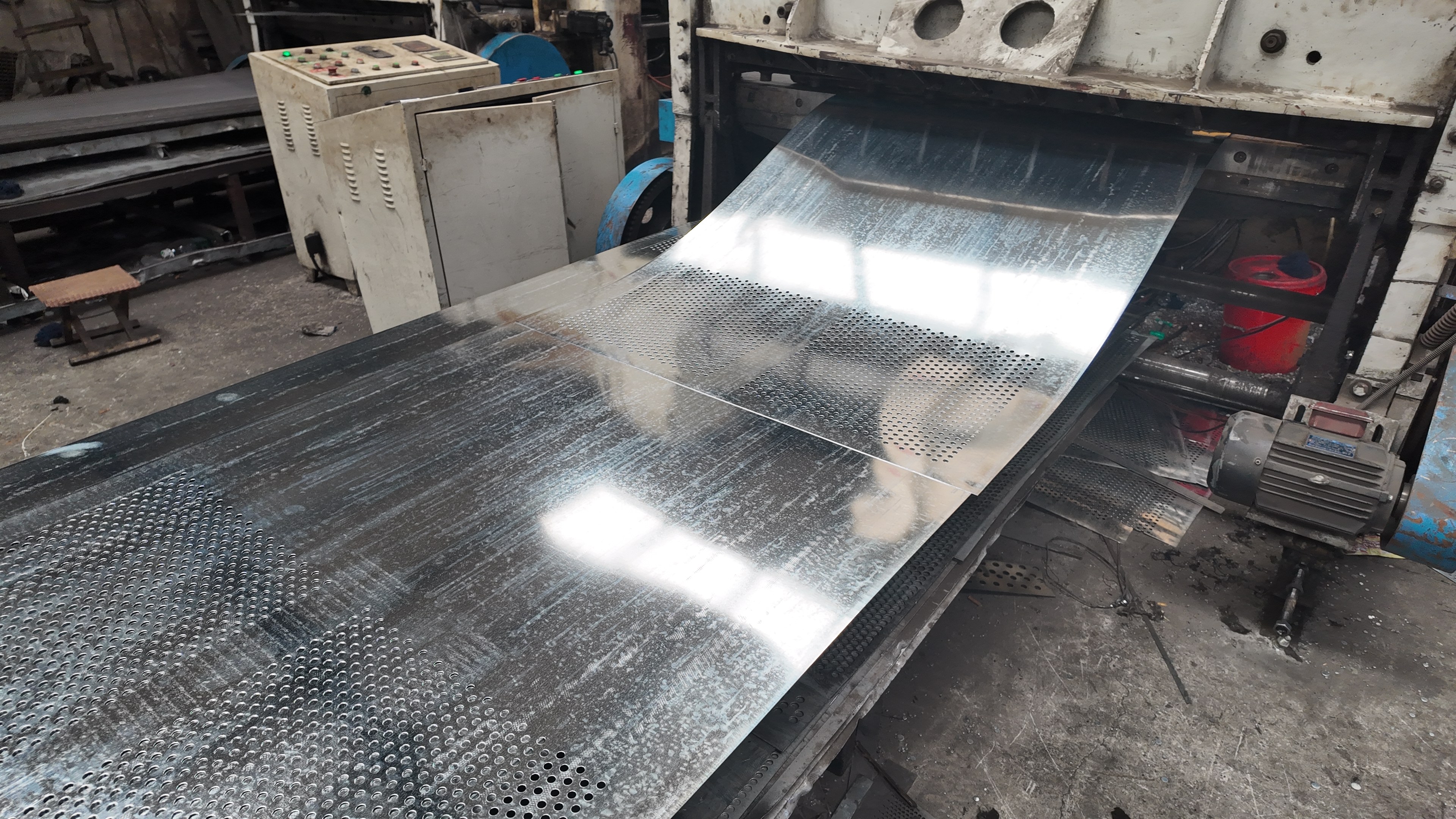 Round Hole Stainless Steel Perforated Mesh Multiple Specifications In Stock