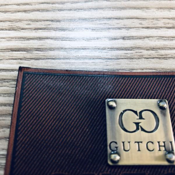 Логотип металла дружелюбных изготовленных на заказ кожаных заплат Eco сияющий для одежды ковбоя