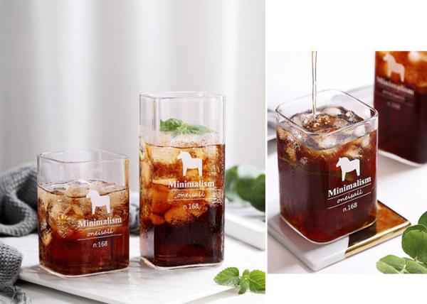 A cerveja personalizada do vidro agride a característica sem chumbo do Borosilicate alto