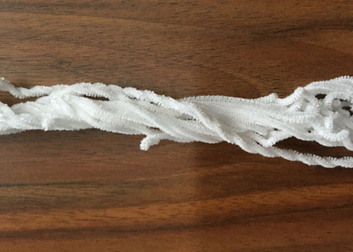 White Polyester Chenille Yarn , 5nm Fancy Knitting Yarn Environment Friendly