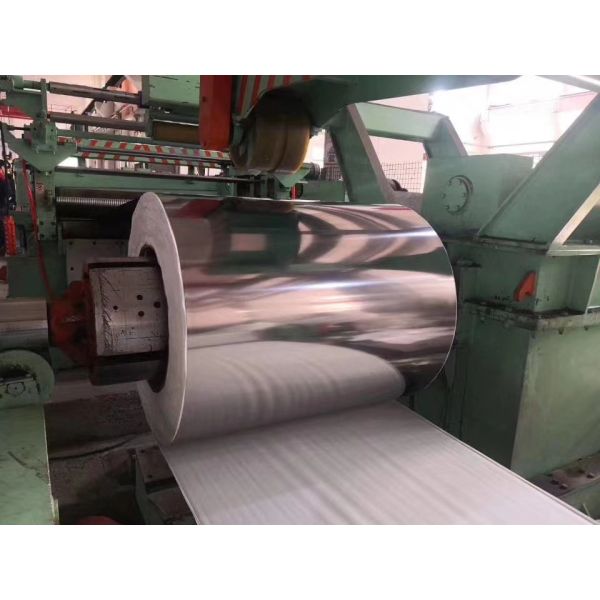 304, 316L, 201... Clean panels are commonly used in high-cleanliness scenarios such as pharmaceutical GMP workshops, hospital operating rooms, food processing plants, and electronic chip factories.
