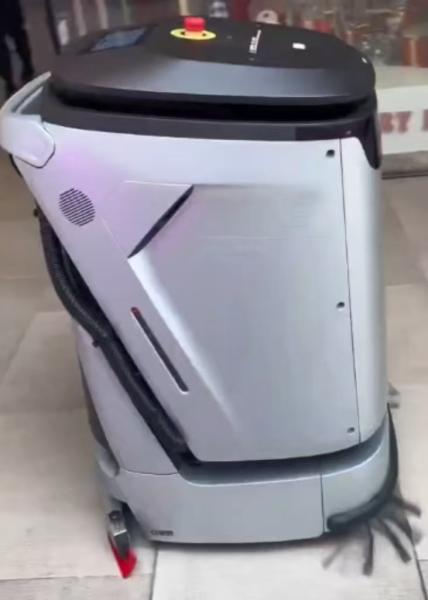 Nettoyeur de plancher robot commercial avec un réservoir d'eau de 45L et 45L