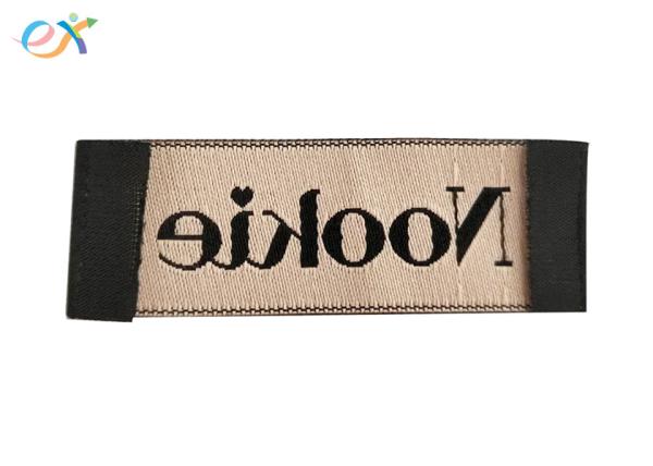 Clothing Woven Fabric Labels , Rectangle Shape Custom Made Fabric Labels