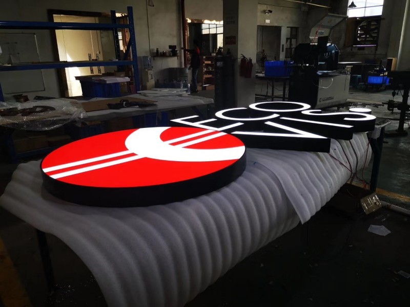 Red Color 2835 Flexible Smd Led Strip 120led/m With Zigzag 3m Adhesive Tape