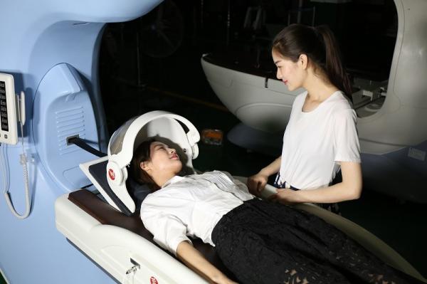 非外科背骨の減圧療法機械病院の使用