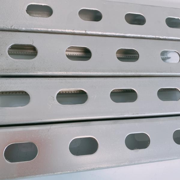 Q235 304 SS распарывают канал Pre гальванизированный для сейсмического связывая ISO9001