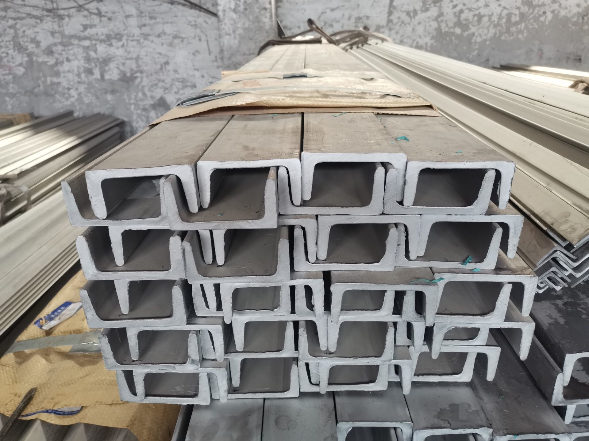 Канал нержавеющей стали u Aisi 201 Sandblasting 60x38x4mm