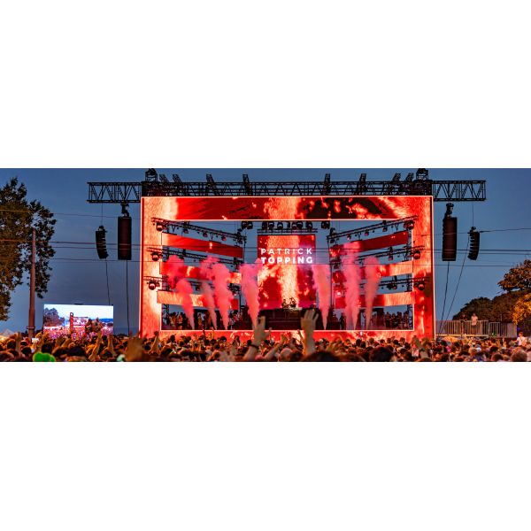 P2.9 Outdoor LED Display Panels 3000 Nits LED Outdoor Screen Rental