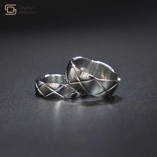 Края волны кокосов ювелирных изделий титана кольца 18k пар покрытый золотом диапазон стального широкий