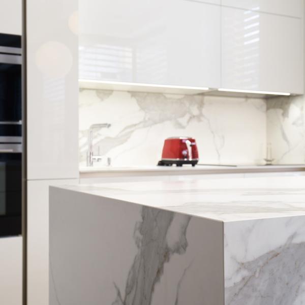 White Modular Acrylic Kitchen Cabinet I Shaped Pantry Cupboard Modern High Gloss